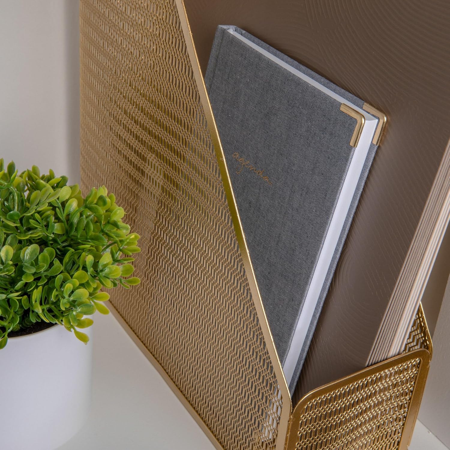 Martha Stewart Ryder Gold Mesh Metal Single Slot Magazine File Holder, Desktop Organizer, 9.75 x 3.75 x 11.5 - Image 5